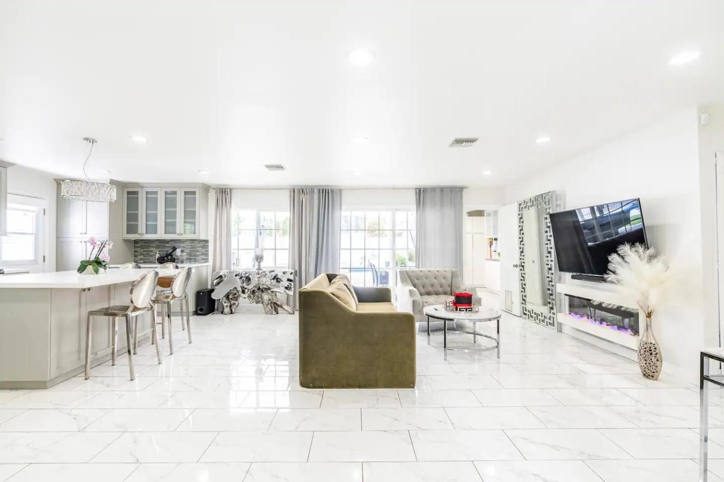 לוס אנג'לס New Luxury Entertaining House With Pool Spa Sauna Tesla Charger Pets מראה חיצוני תמונה